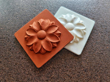 Load image into Gallery viewer, Silicone Mold with volumetric flower element,  DIY tiles for home art projects
