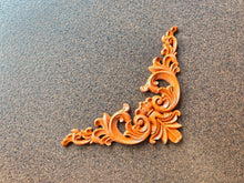 Load image into Gallery viewer, Furniture decorative Corners with wood texture Appliques: Furniture Embellishment (20x20cm)
