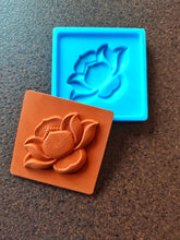 Load image into Gallery viewer, 3D Lotus Tile Silicone Mold: Concrete, Plaster, Clay (3.9 inch)

