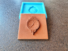 Load image into Gallery viewer, Silicone Mold for square tile with volumetric Vintage Watch element : Concrete, Cement, Resin
