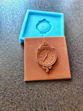 Load image into Gallery viewer, Silicone Mold for square tile with volumetric Vintage Watch element : Concrete, Cement, Resin
