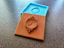 Load image into Gallery viewer, Silicone Mold for square tile with volumetric Vintage Watch element : Concrete, Cement, Resin
