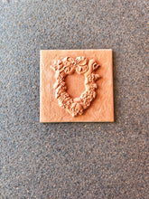 Load image into Gallery viewer, Silicone Mold for square tile with Christmas Wreath volumetric element, Concrete/resin/clay molds
