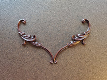 Load image into Gallery viewer, Elegant furniture scrolls ornaments (2pcs) 24.7cm long Resin carvings furniture DIY overlays for upcycling
