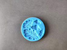 Load image into Gallery viewer, Oak Leafs and Acorns Silicone Mold, Resin/Chocolate/Fondant/Clay Castings

