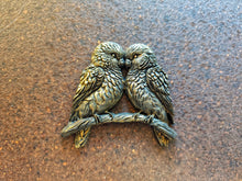 Load image into Gallery viewer, Silicone mold parrot birds on a branch : a pair of parrots on a branch for DIY crafts
