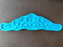Load image into Gallery viewer, Silicone Mold for Furniture Pediment, 45 cm, Wood Grain Texture, DIY crafts
