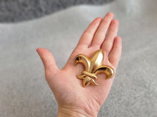 Load image into Gallery viewer, Fleur de Lis Silicone Mold, Resin, Fondant, Chocolate, Clay | medieval decoration
