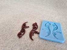 Load image into Gallery viewer, Silicone Mold of Leaf Scrolls, Furniture Appliques, Clay/resin/fondant/chocolate mold

