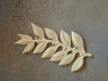 Load image into Gallery viewer, Leafs Appliques Set 4 pcs , Flower onlay, furniture makeover, leaves mouldings
