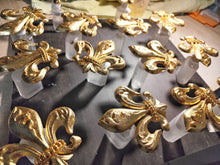 Load image into Gallery viewer, Silicone Mold Fleur De Lys,  Fleur de lis Applique, Fleur de lys Mould, Molds for Clay, Molds For Resin, furniture moldings
