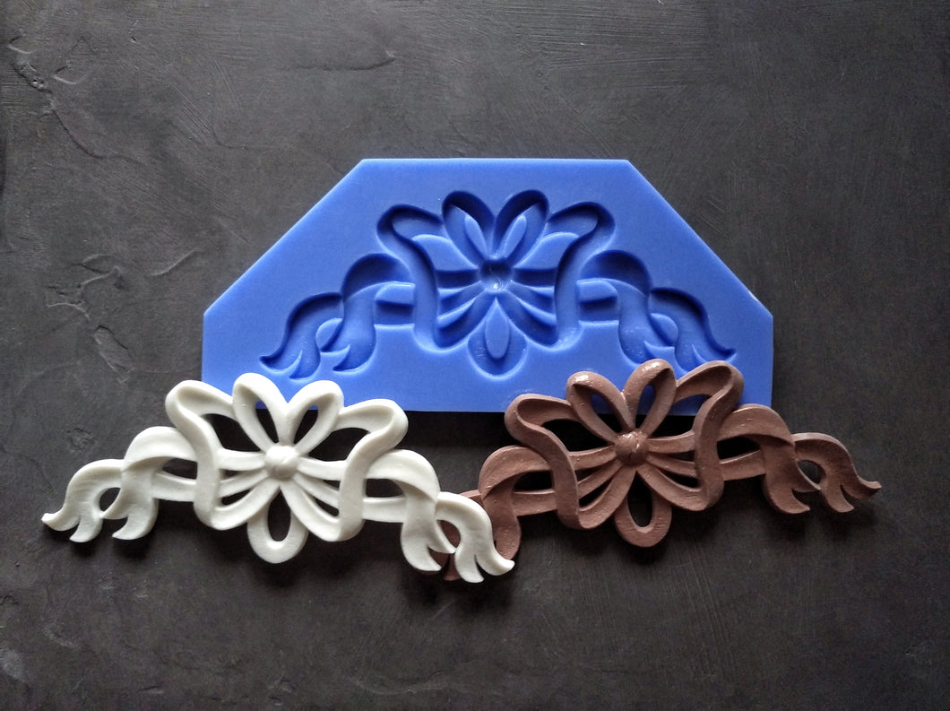 Chic Bow Silicone Mold 20cm long