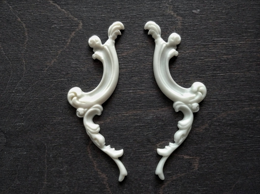 Resin Chic Appliques set (2 psc)