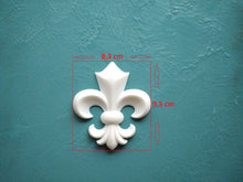 Load image into Gallery viewer, Silicone Mold Fleur De Lys , Applique Mould , Silicone Mould , Furniture Decoration , silicone form , fleur de lys mold , applique mould
