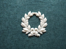 Load image into Gallery viewer, Wreath resin moulding, furniture applique, furniture onlay, wreath element, resin castings

