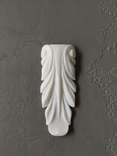 Load image into Gallery viewer, Acanthus resin appliques (set of 2)  vintage furniture upcycling , acanthus mouldings , furniture appliques
