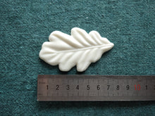Load image into Gallery viewer, Oak leaves resin appliques (2pcs) oak leaf onlay , floral moulds, furniture appliques, dollhouse supplies
