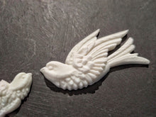 Load image into Gallery viewer, Birds Pair Onlays (2pcs),furniture applique, onlay mouldings, resin appliques, furniture decors, birds onlay, animal mouldings
