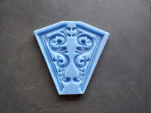 Load image into Gallery viewer, Silicone mold for ornate corners 12,7x6,8cm. Furniture embellishment appliques with wood texture, furniture overlays, mold for resin
