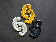 Load image into Gallery viewer, Acanthus Leaf Carving for Furniture Decoration, Furniture Applique, DIY Craft Art, 2 Pcs
