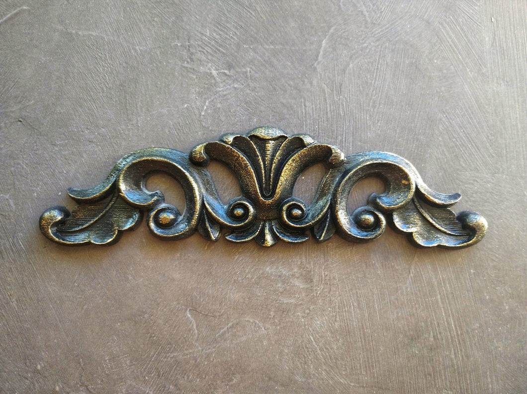Furniture resin pediment 22cm, Furniture upcycle , antique pediment , Furniture makeover, wall decore, ornate pediment, furniture appliques