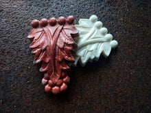 Load image into Gallery viewer, Silicone mould for acanthus decorative element , mold for clay, Furniture Appliques, acanthus onlay
