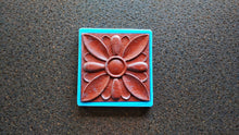 Load image into Gallery viewer, Mold for Square tile with texture 3,93 x 3,93 in (10x10cm) tiles mold, mold for concrete, mold for gypsum, mold for resin, mouldings
