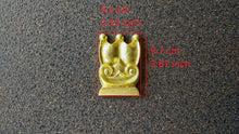Load image into Gallery viewer, Royal style furniture element, resin mouldings, furniture appliques, vintage makeover
