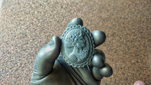 Load image into Gallery viewer, Woman cameo, vintage cameo, small woman resin cameo applique
